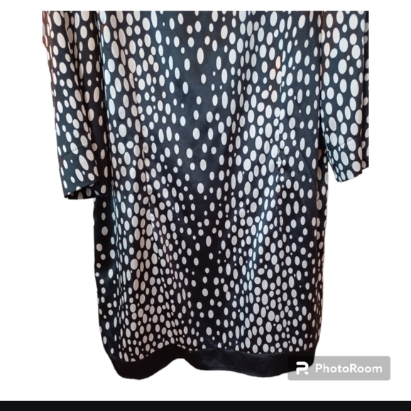 Top blouse tunic with white round circles - Picture 3 of 4
